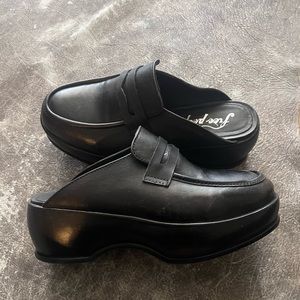 Free People Black Leather Winston Platform Loafer size 37.5 EU 7 US